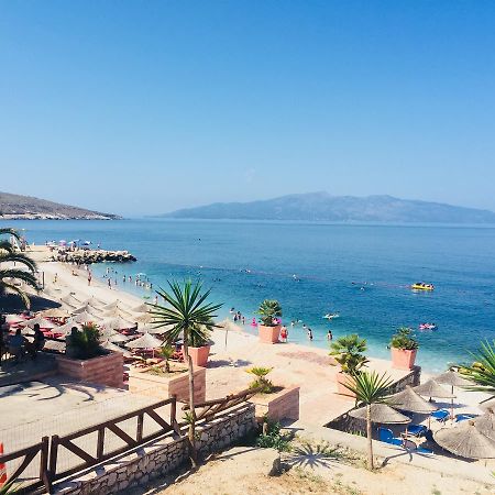 Apartments On The Beach Sarandë Buitenkant foto