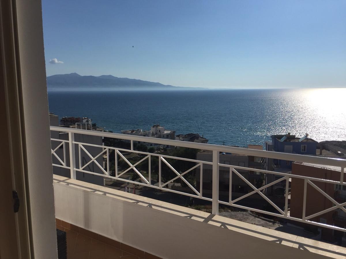 Apartments On The Beach Sarandë Buitenkant foto